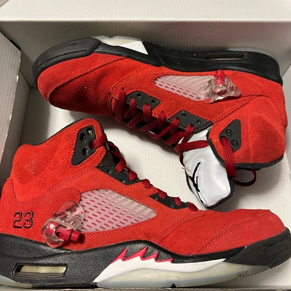 Jordan 5 Raging Bull Size 11
